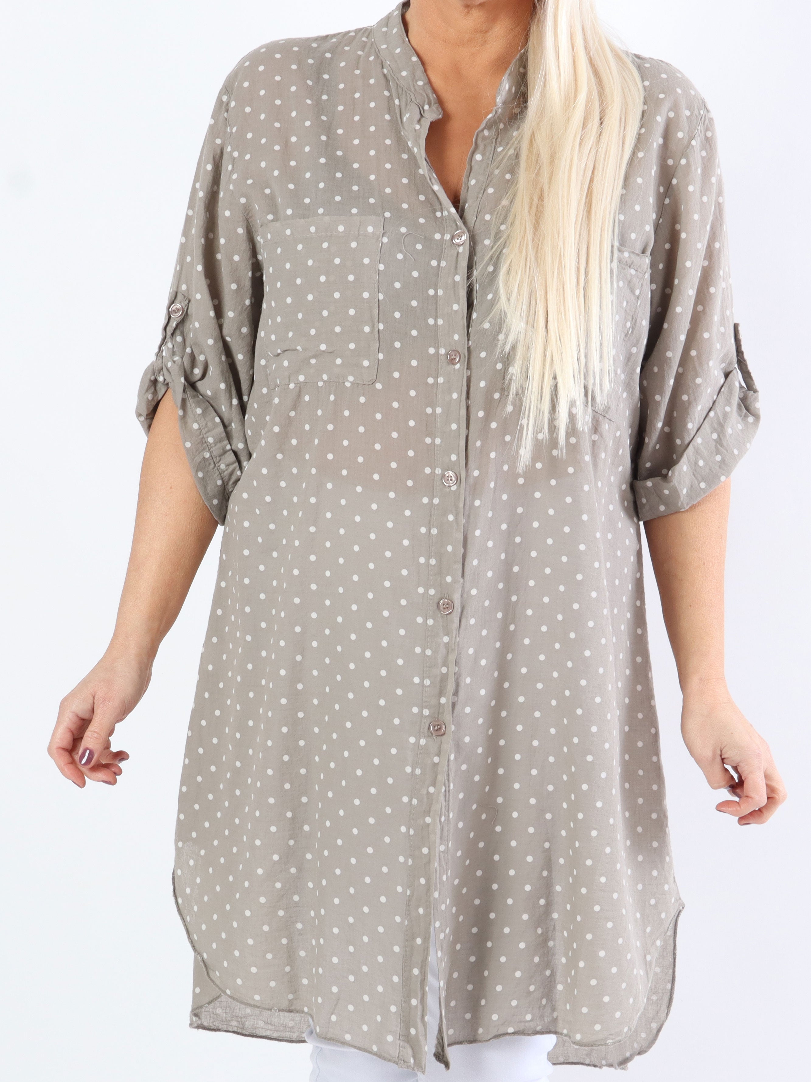 Linda - Plus size skjorta i bomull med små prickar